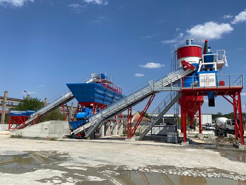 ¡Hemos instalado una planta de hormigón compacta en Bulgaria!