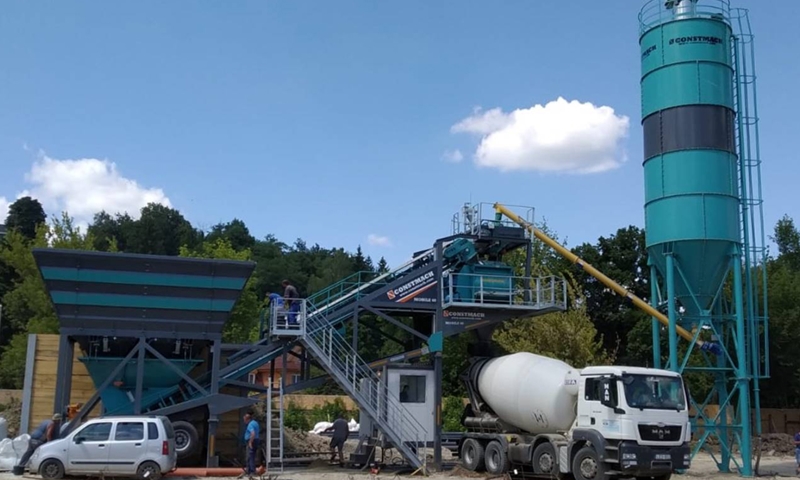 CONSTMACH MOBILE 60 mobile type concrete plant is taken into operation for our customer in Hungary