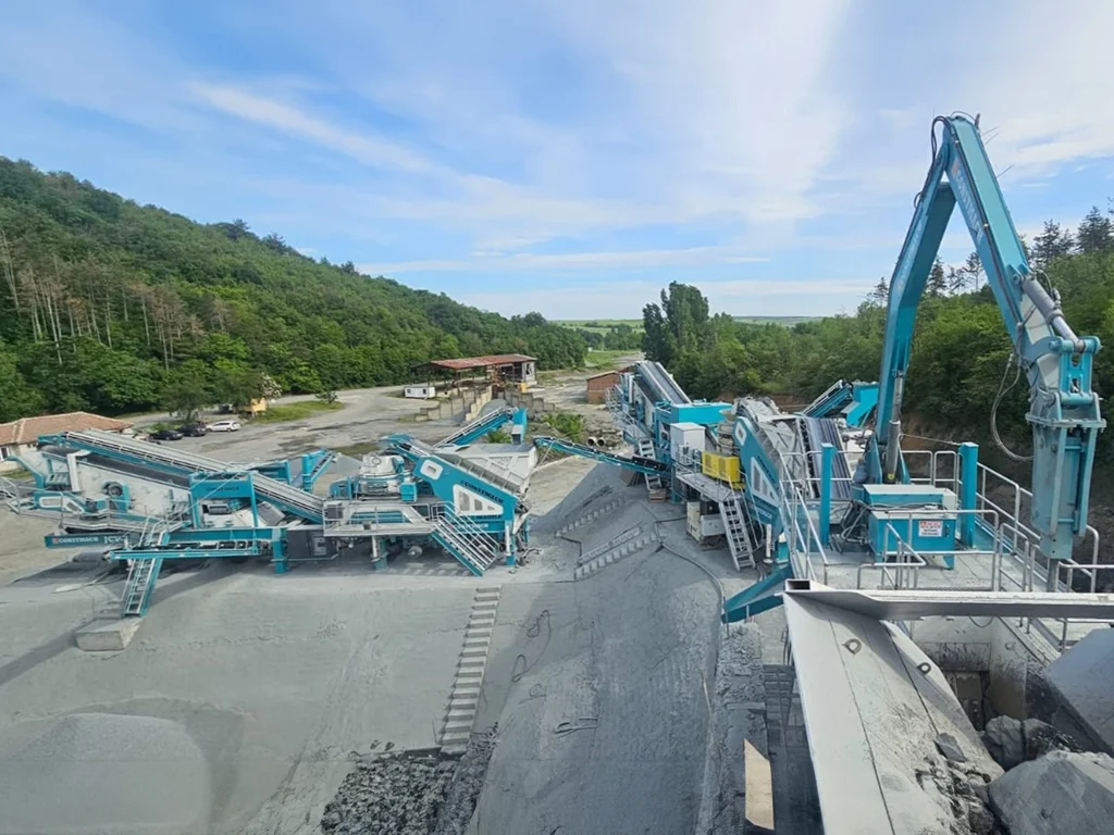 CONSTMACH JCV-3 Mobile Crushing & Screening Plant Installed in Bulgaria