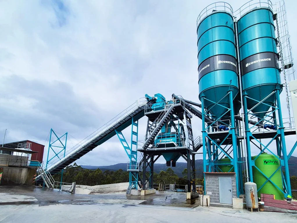 Constmach a installé une centrale à béton Stationary 120 Wet & Dry en Espagne